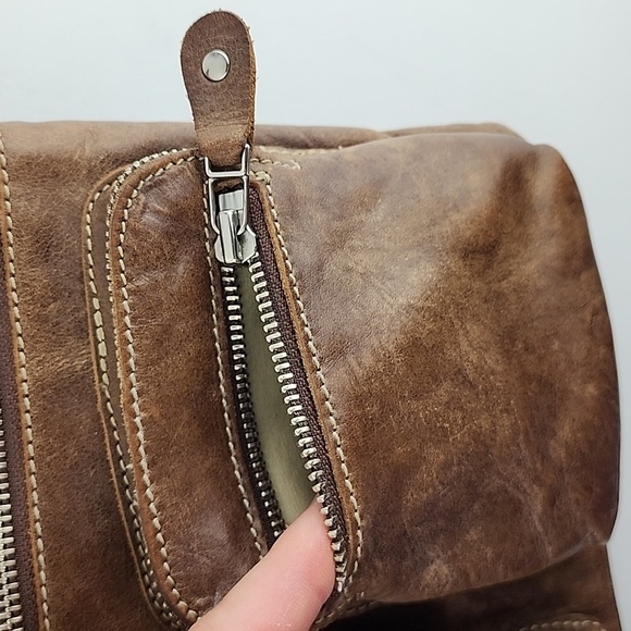 ROOTS Tan Leather Vintage Crossbody Bag Purse Multi Pockets Adjustable Strap - Picture 7 of 16